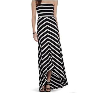 White House Black Market Chevron Strapless Dress